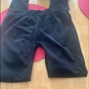 Black leggings/tights